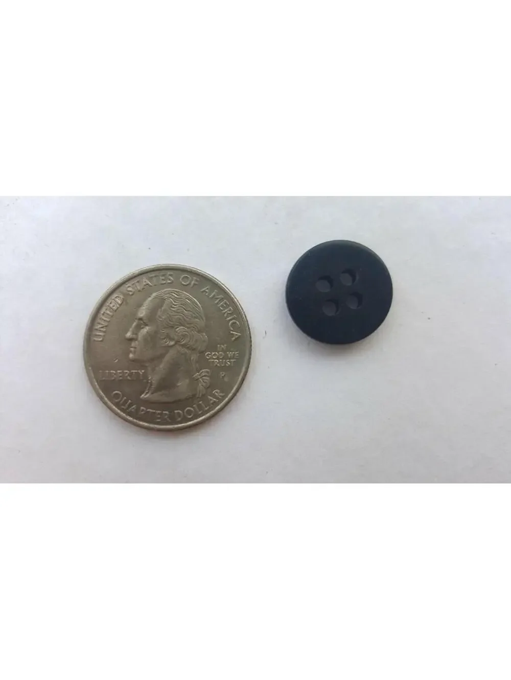 Onyx Buttons, 4 Hole Sewing/Crafts Buttons 15mm - 24 Pieces (055)